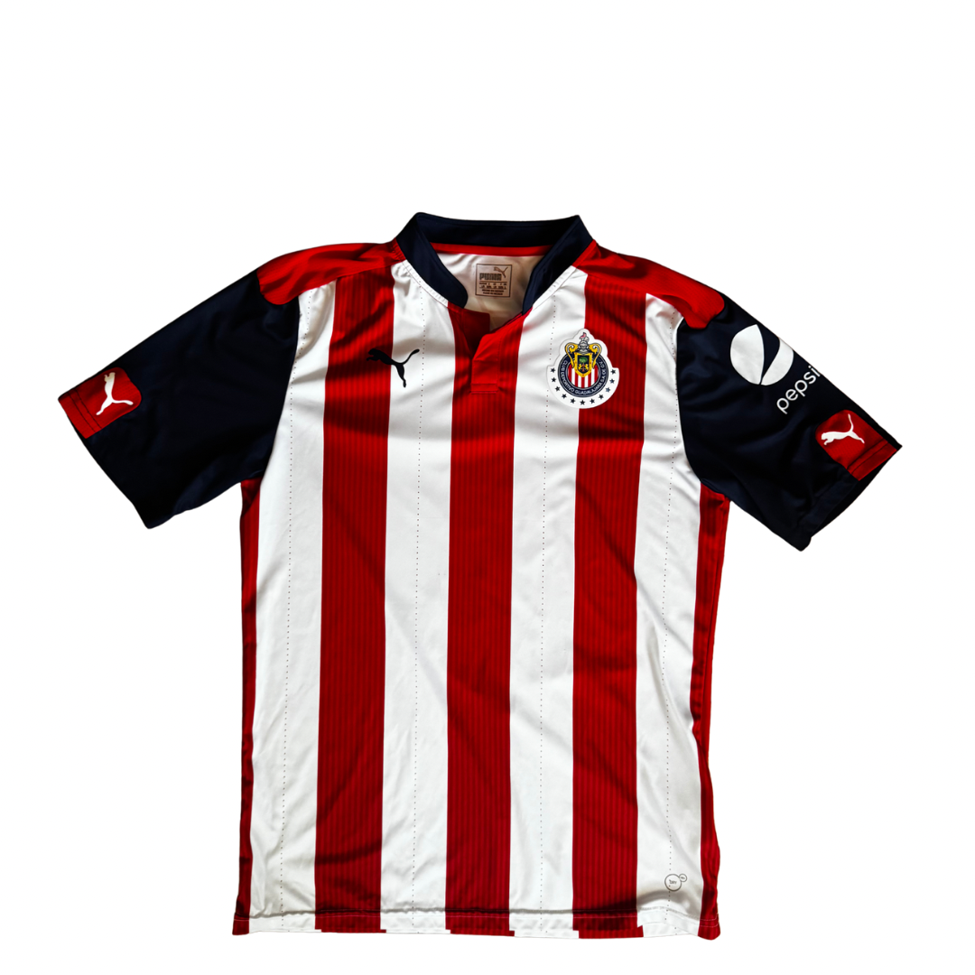 Chivas 2016/17 Alan Pulido home Jersey large