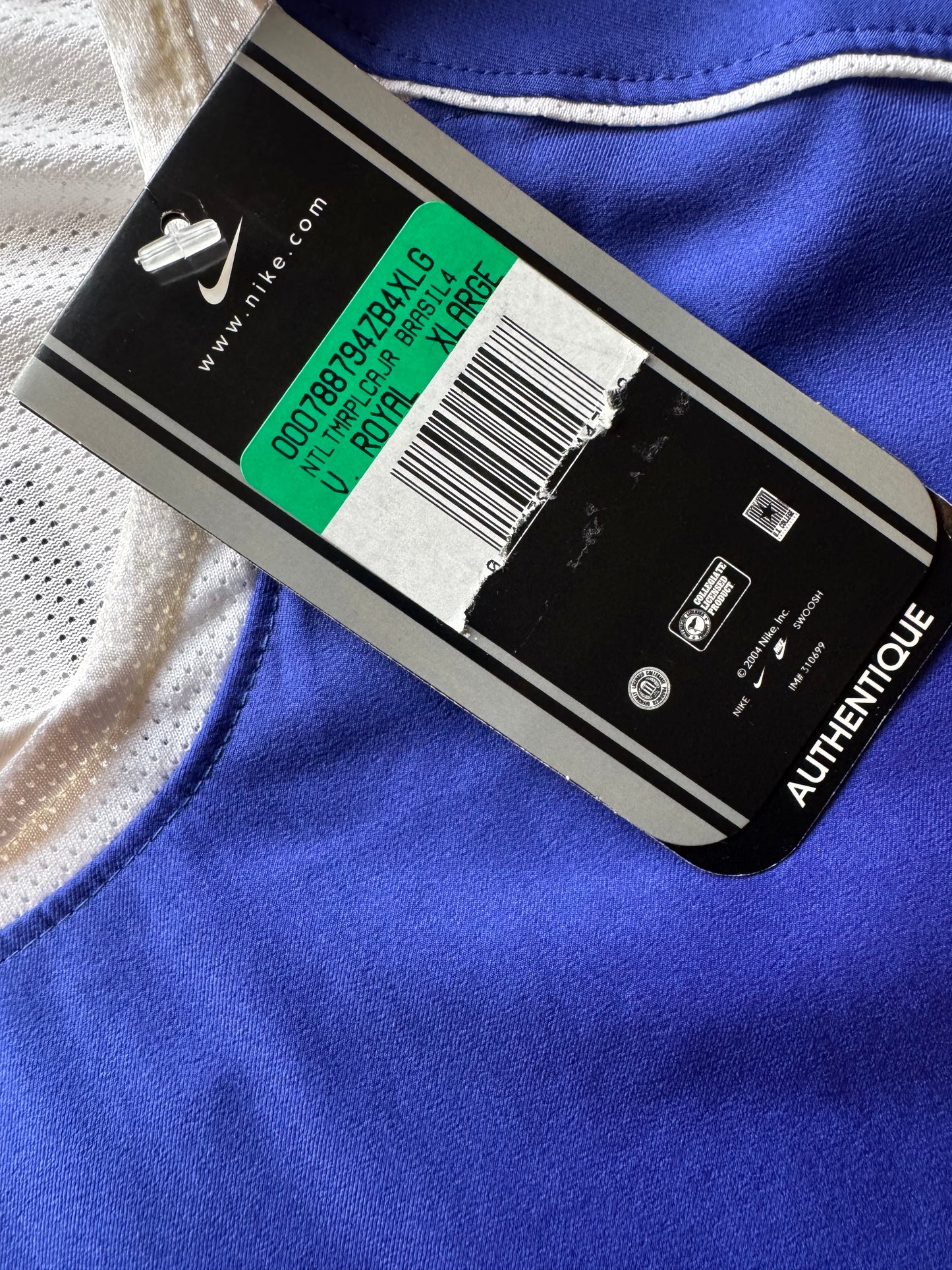 Brazil 2004/2005 Away Jersey Ronaldinho #10 Authentic