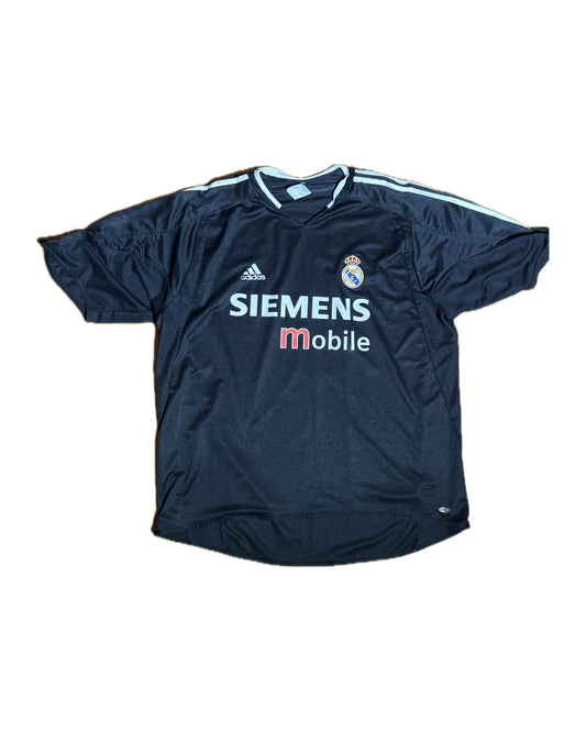 Real Madrid 2004/05 away jersey, front